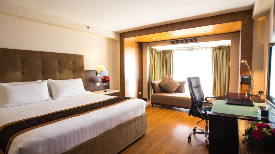 Furama Chiang Mai Hotel Luaran gambar