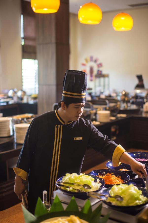 Furama Chiang Mai Hotel Luaran gambar