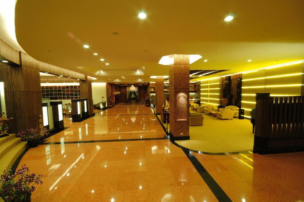 Furama Chiang Mai Hotel Dalaman gambar